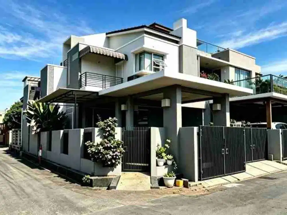 Rumah Hook 3 Lantai SHM di Pondok Kelapa Jakarta Timur – LT 128 m²
