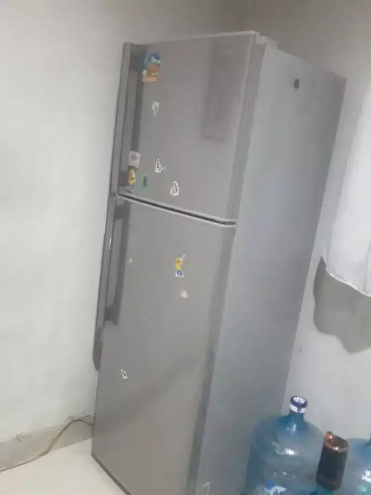 Kulkas Sharp 2 Pintu