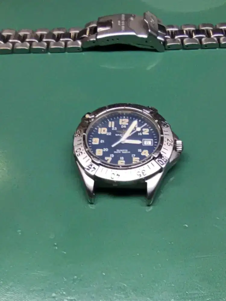 Jam tangan Breitling