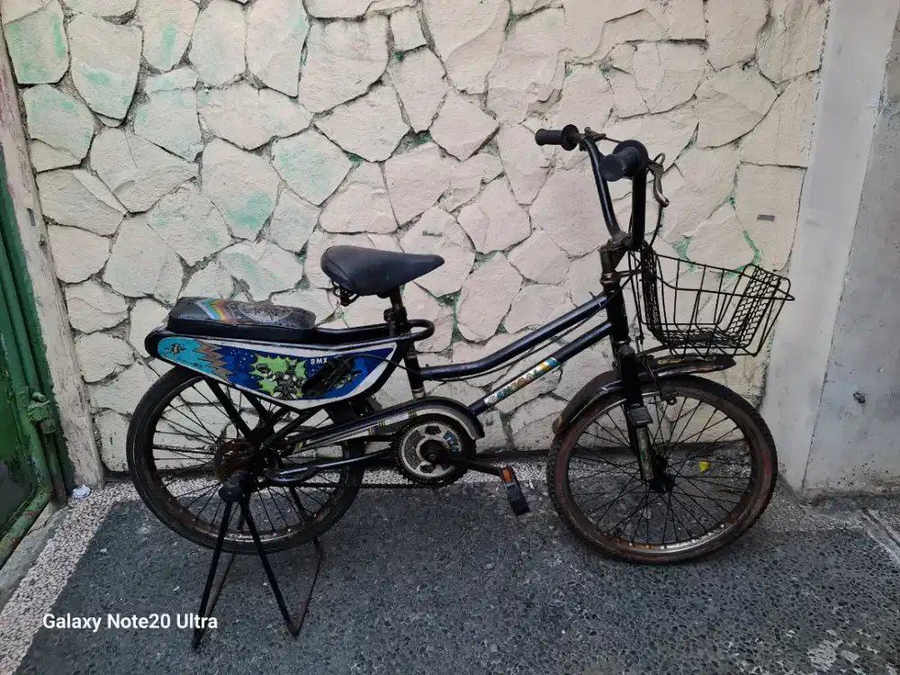 Jual butuh sepeda motor bmx jadul general UK 20 kondisi normal