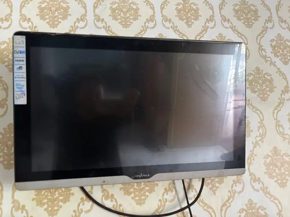 Tv merk advance 16 inch
