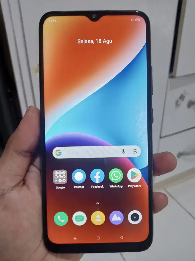 Realme C15 4G 4/64 layar 6.5 inchi