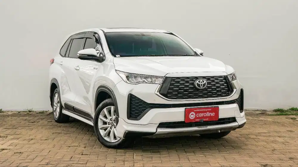 Toyota Zenix 2.0 V HV Modelista CVT AT 2024 - GARANSI 1 TAHUN -TRADEIN