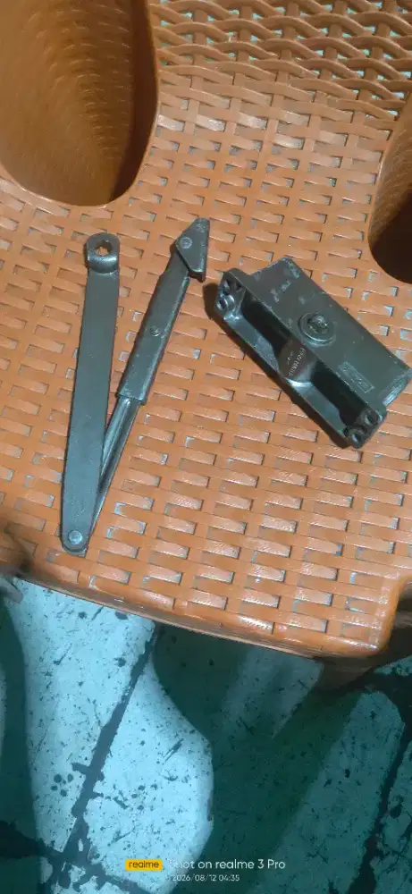 JUAL door kloser merek Roby Made in jepang