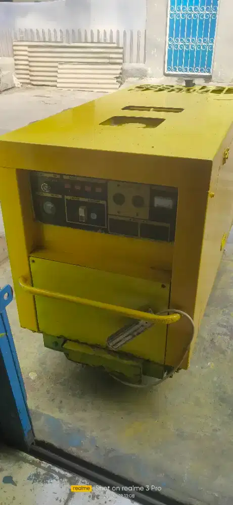 JUAL CEPAT GENSET SILENT SOLAR 12 KVA