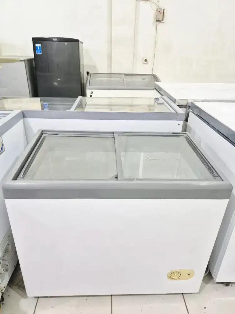 FREEZER FRIGIGATE 210L ORI SIAP PAKAI