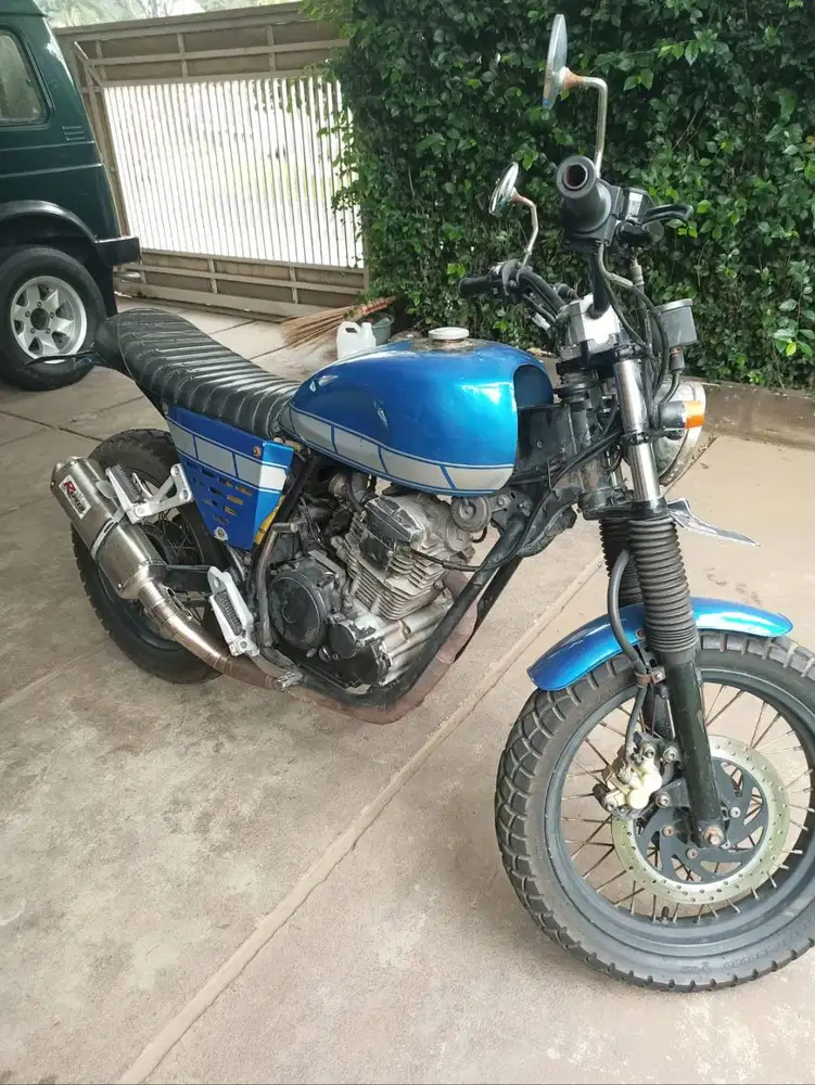 Motor vintage 225 CC