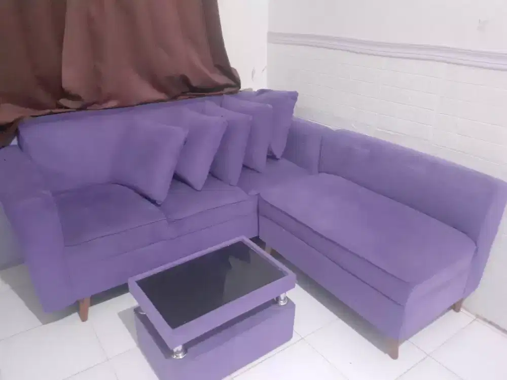 SoFa ungu +5 bantal