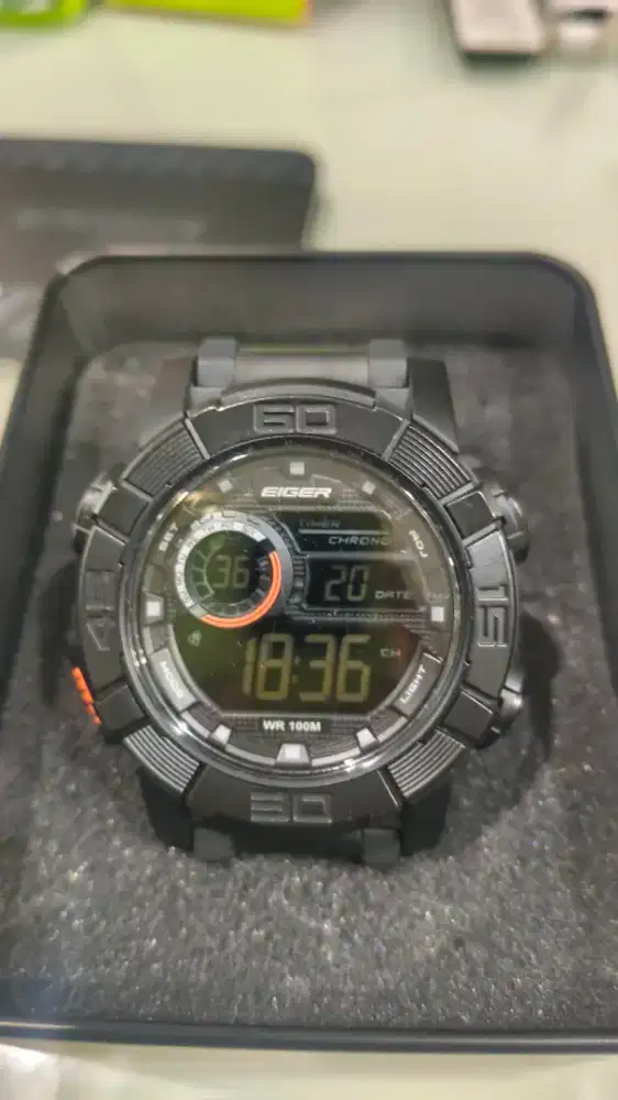 jam tangan eiger