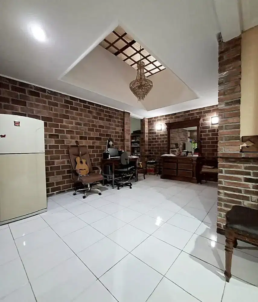 Rumah dijual cepat bagus graha padma siap huni