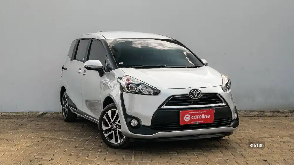 Toyota Sienta V 1.5 AT 2019 - FREE TOWING - LOW KM - GARANSI 1 TAHUN