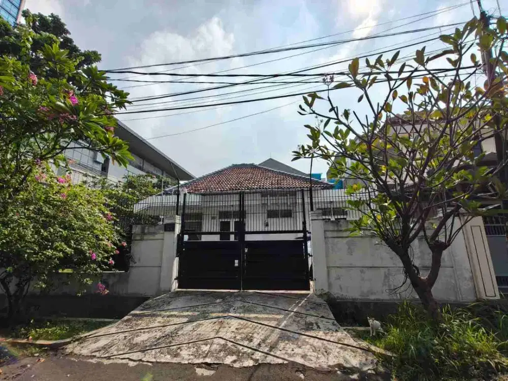 RUMAH STRATEGIS SUNRISE GARDEN