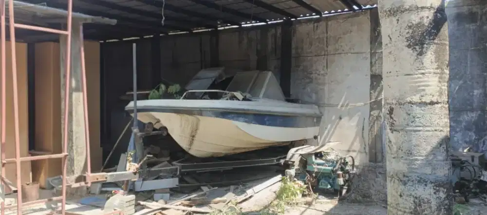 Speed boat buatan amerika