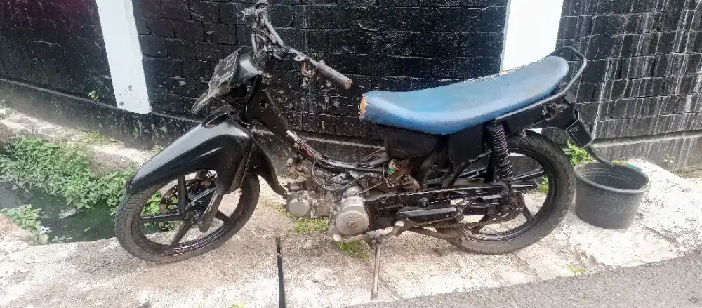 Motor bekas  jual apa adanya