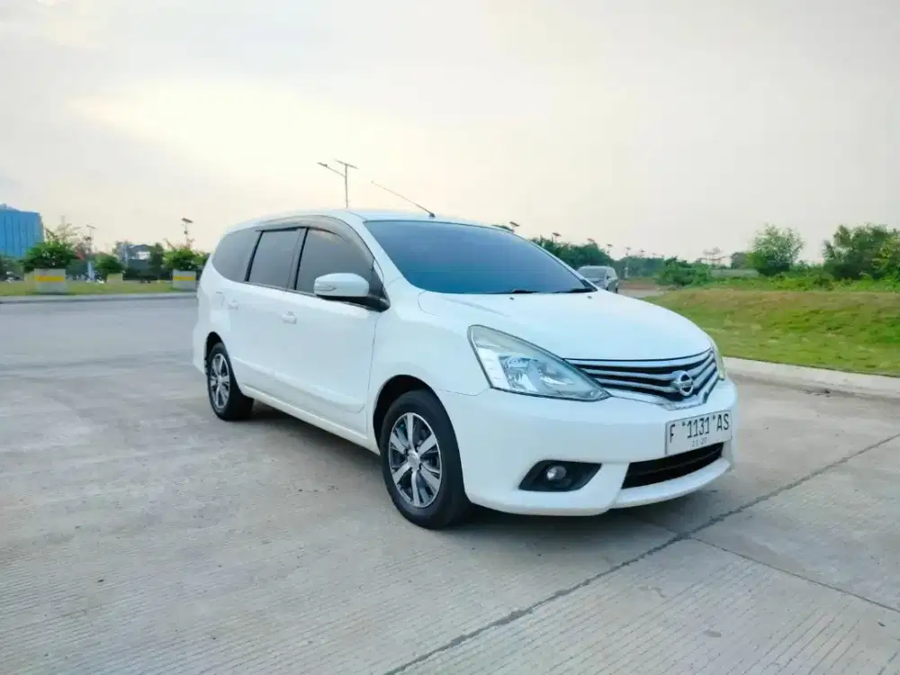 Nissan Grand Livina XV A/T 2017 no Avanza 2013 Xenia 2014 Ertiga 2015