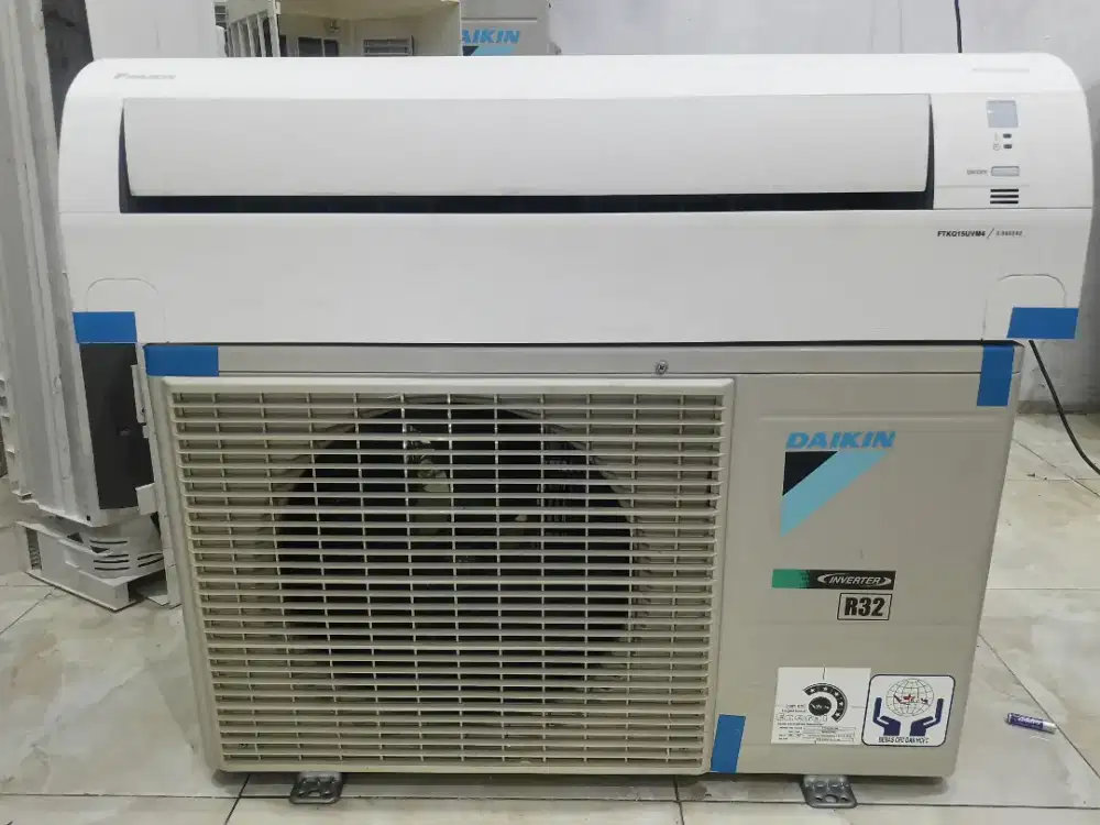 AC 1/2 pk daikin pembuatan tahun 2024