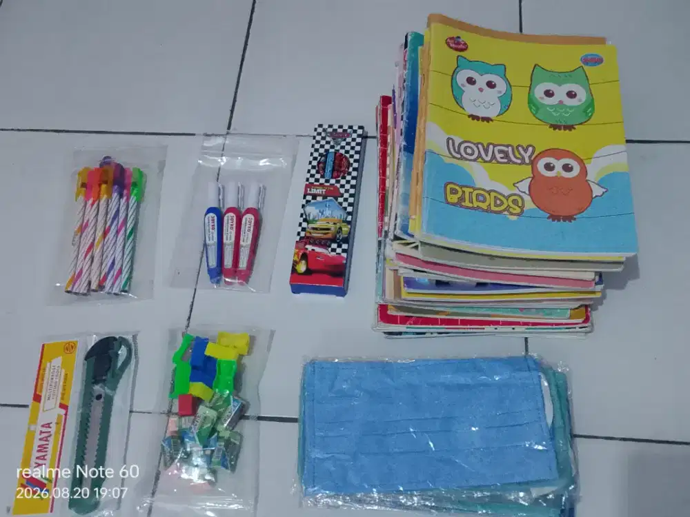 Peralatan menulis termurah