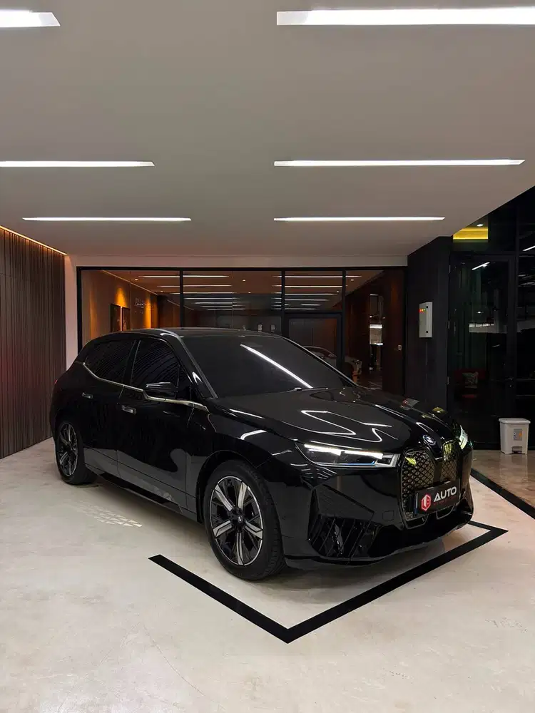 BMW iX EV xDrive40 AT 2026 Hitam Km1rb Nik 2024 B1704JNS