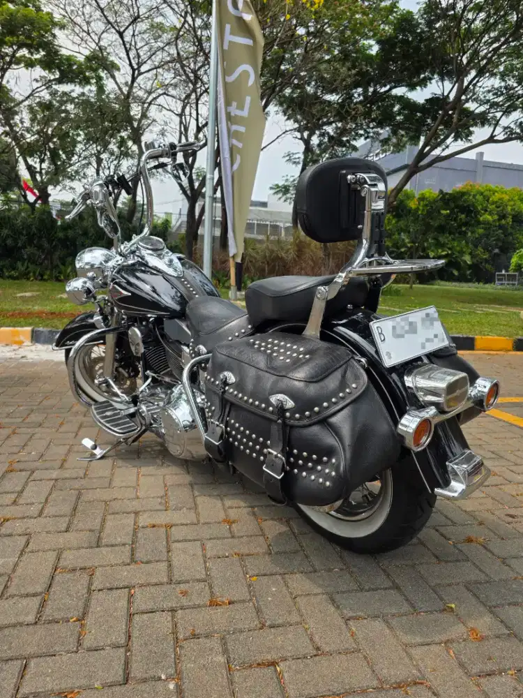 Harley Heritage Softail 2009 FP Mabua KM 17.000 Hitam