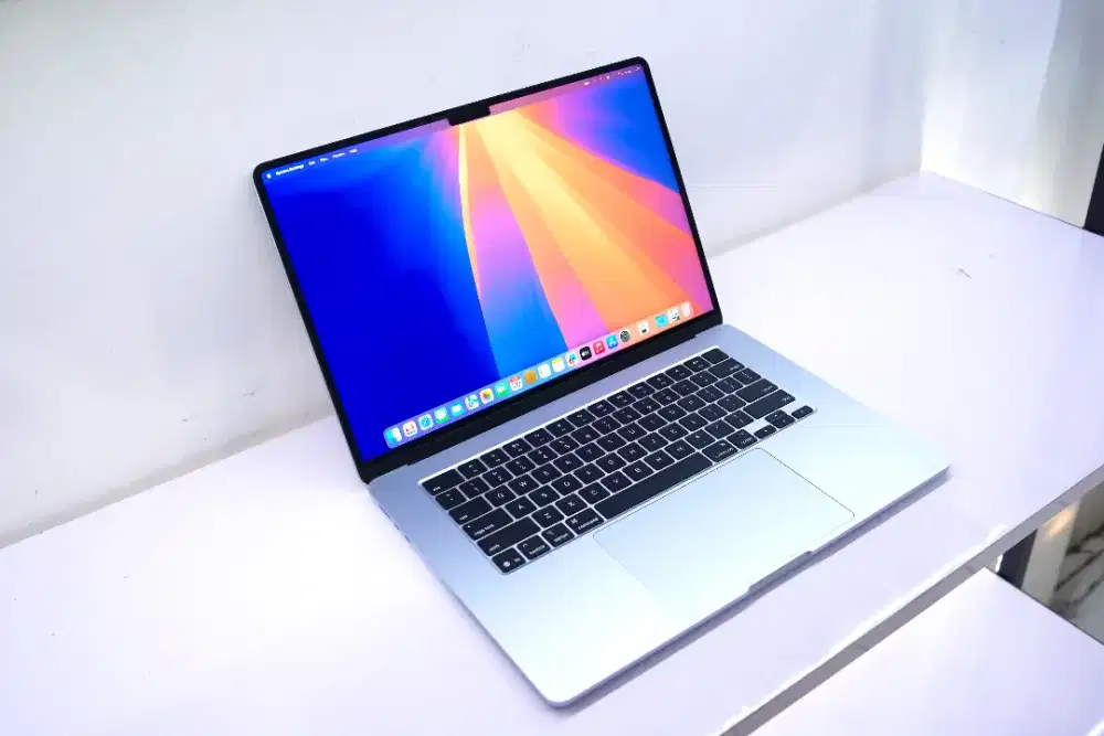 MacBook Air M4 2025 15inch.RAM16GB.SSD256GB