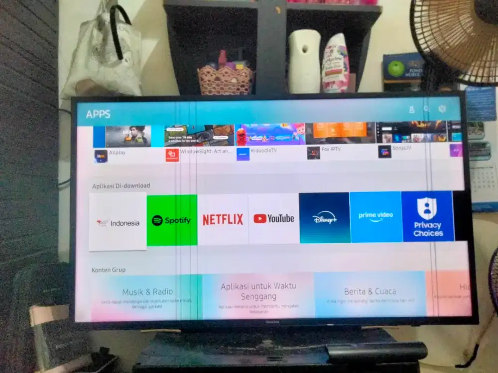Samsung smart TV 40 inch 4K UHD