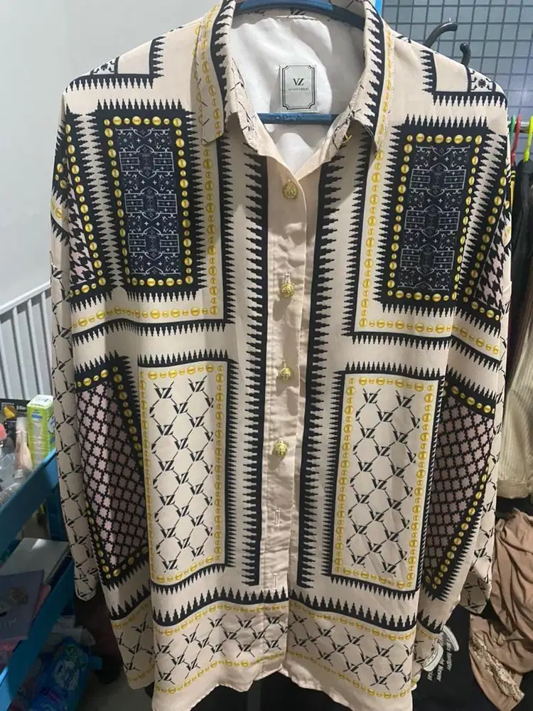 Preloved atasan VZ ORI (vivizubedi)