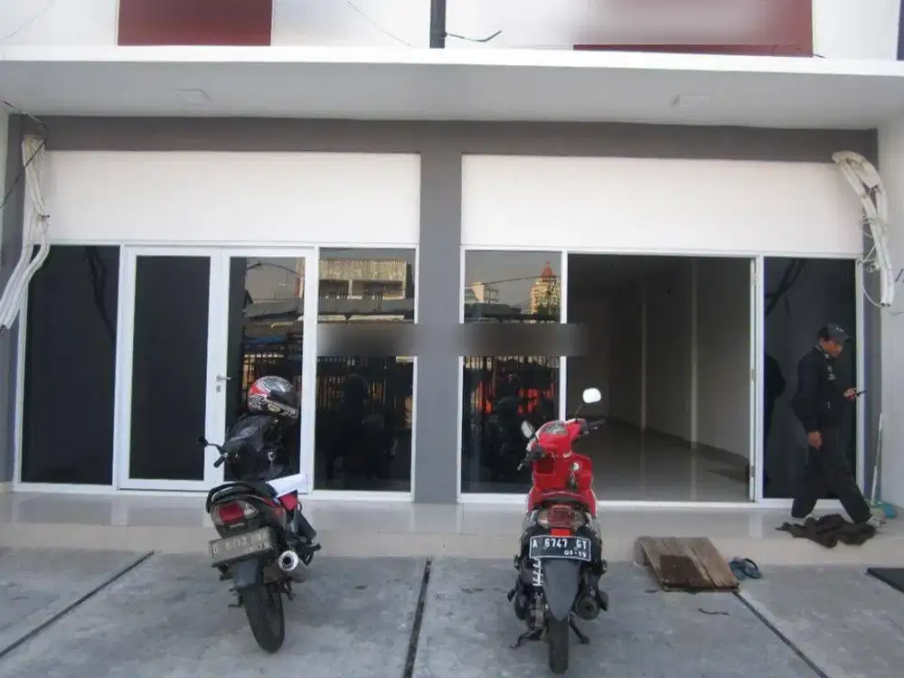Dijual Ruko baru, gandeng, 2 lantai, 8x20, di Kalibaru Timur