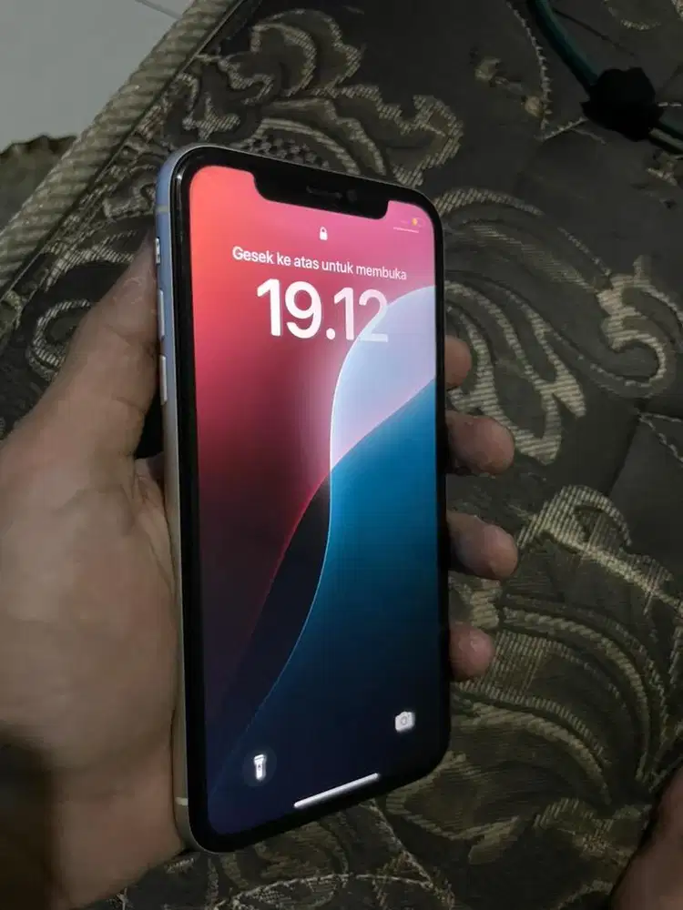 Iphone 11 64gb whitee muluss