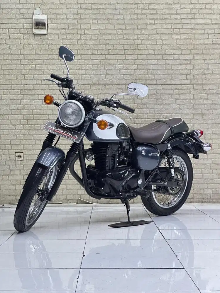 Kawasaki W250 / Estrella 2017 - Odo 14rb Asli