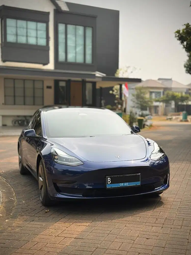 Tesla Model 3 Standard Plus 2024/2023 CASH Frost Blue Metalik Jual CPT
