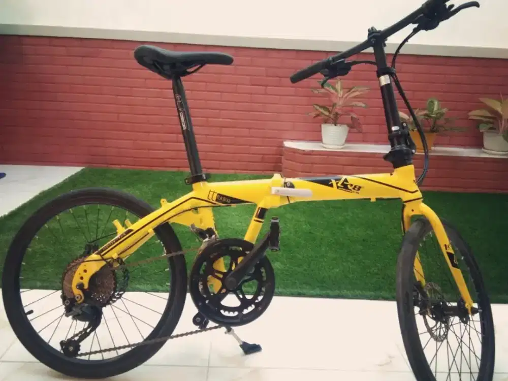 Sepeda lipat merk xlr 8, 9 speed mulus