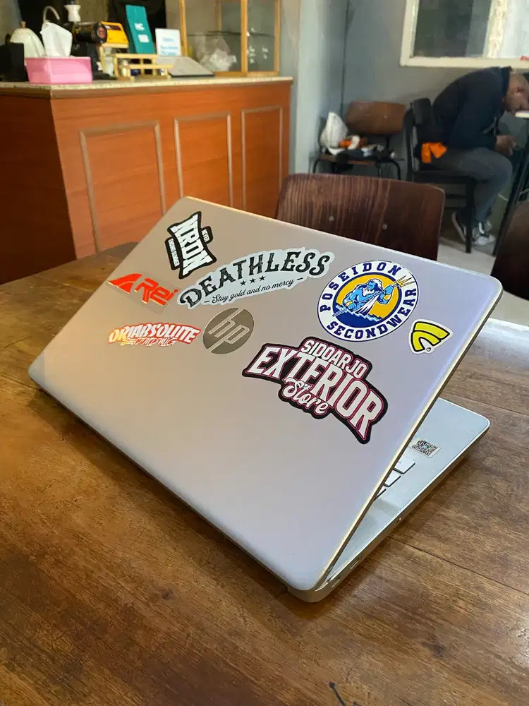 Laptop HP 14s-dk1524AU Second Mulus Siap Pakai