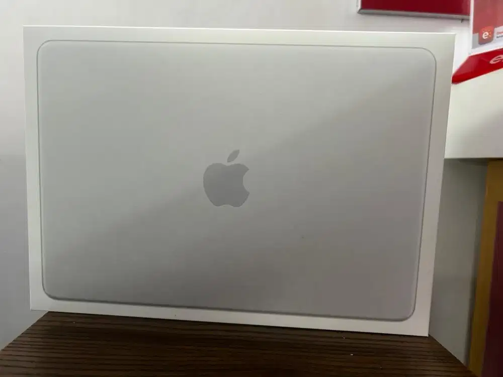 Macbook Neo 13 inch 8/256 GB