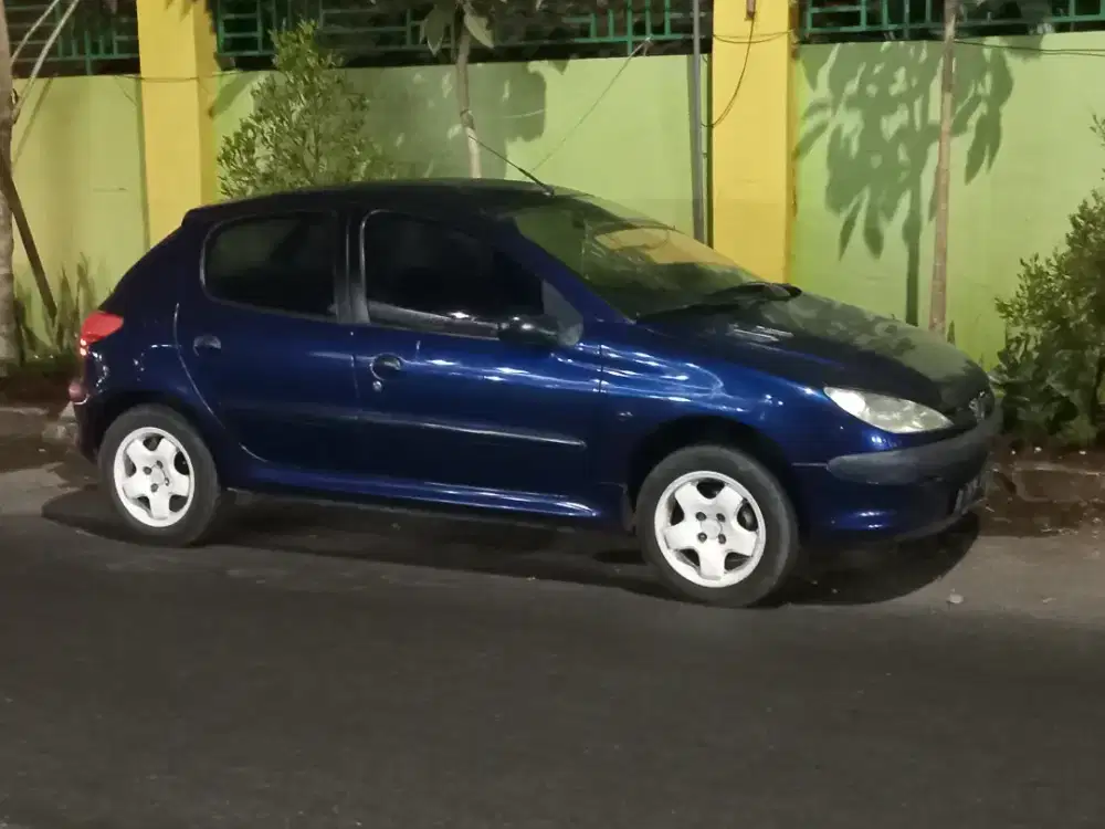 Dijual Peugeot 206