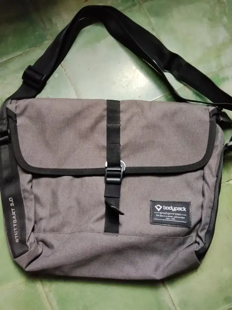 Tas Slempang Bodypack