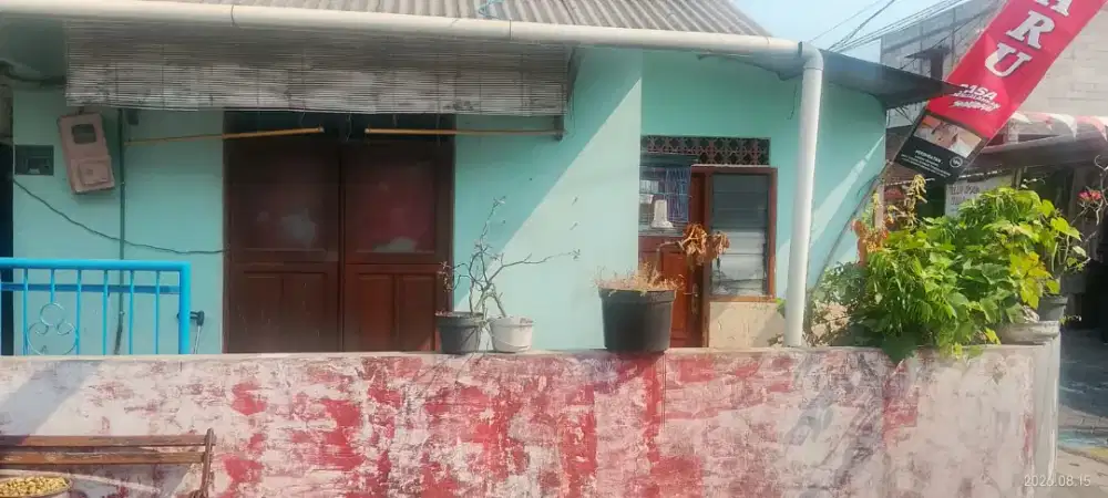 Rumah pojokan strategis