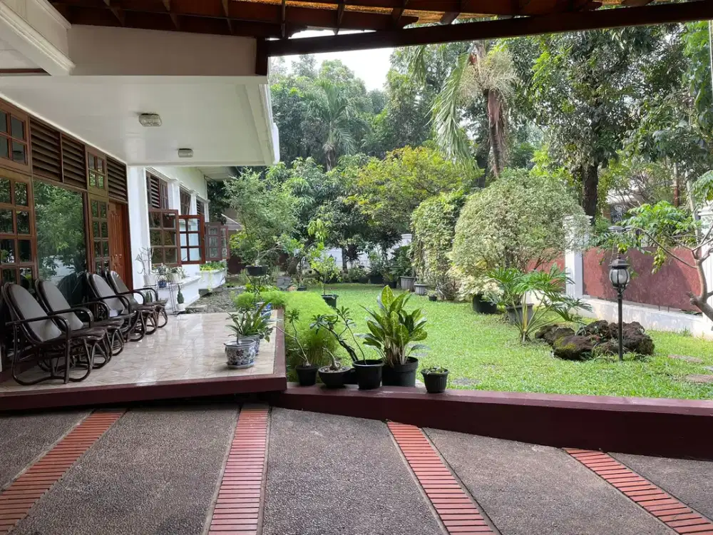 Dijual Rumah Terawat Hadap Timur Di Daerah Menteng, Jakarta Pusat
