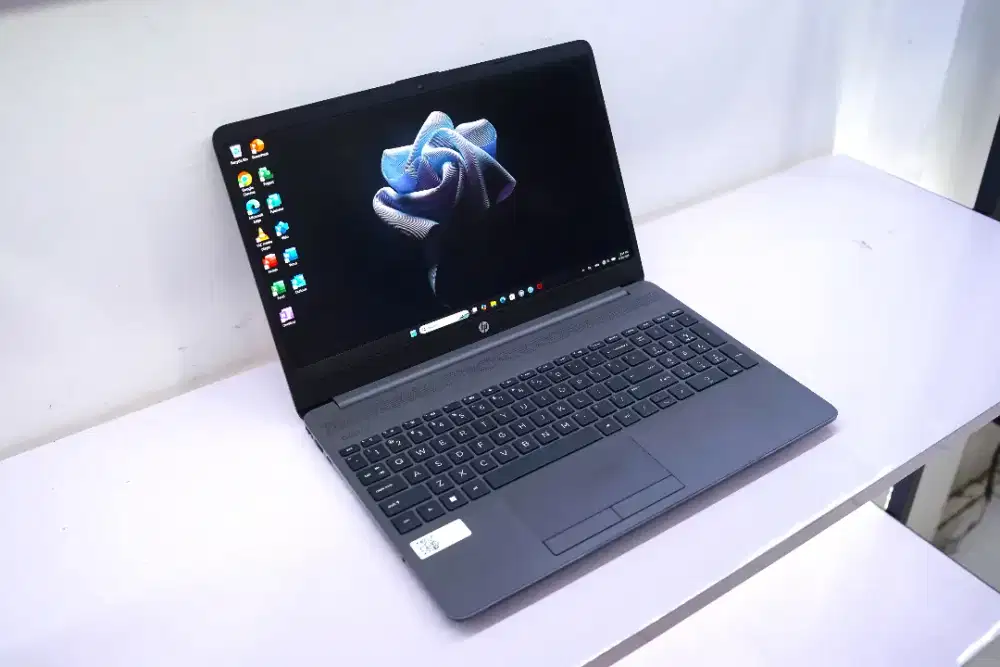 HP 255 G8.AMD RYZEN 5-5500U.RAM 8GB.SSD256GB.15nch FHD IPS