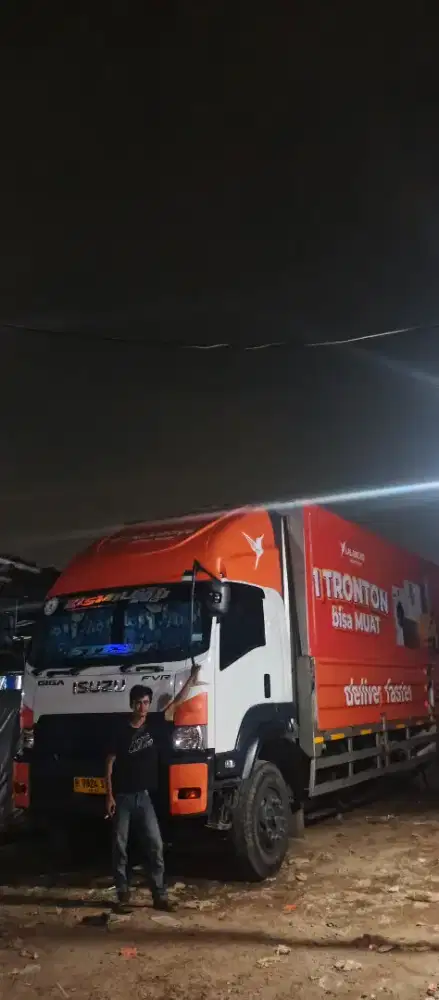 mencari pekerjaan driver