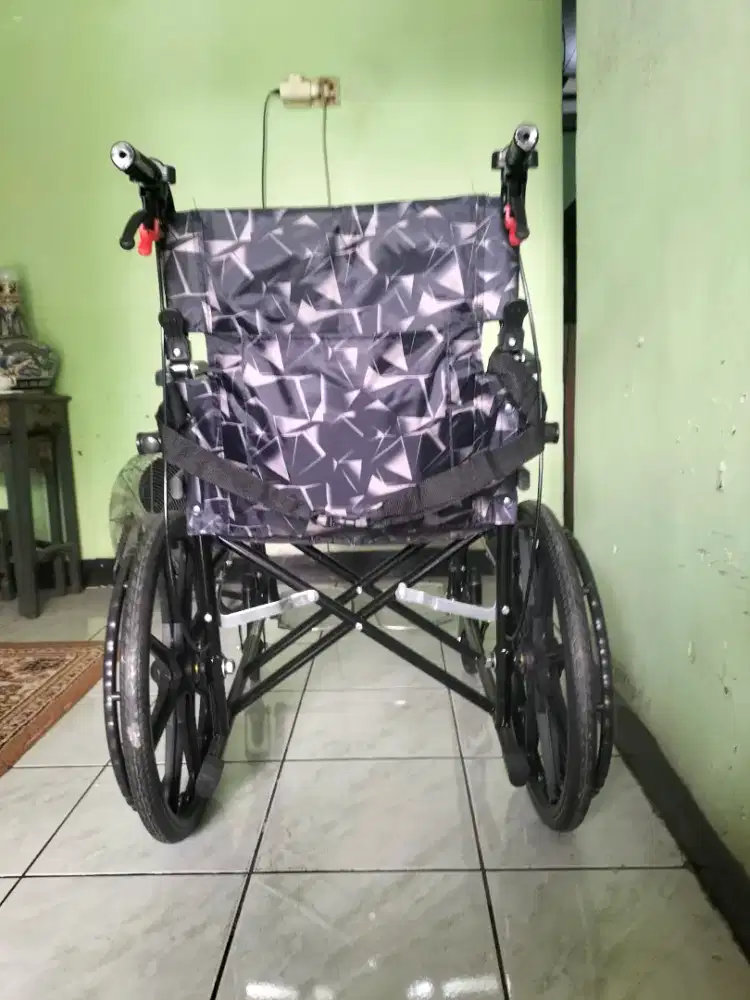 Kursi roda masih bagus