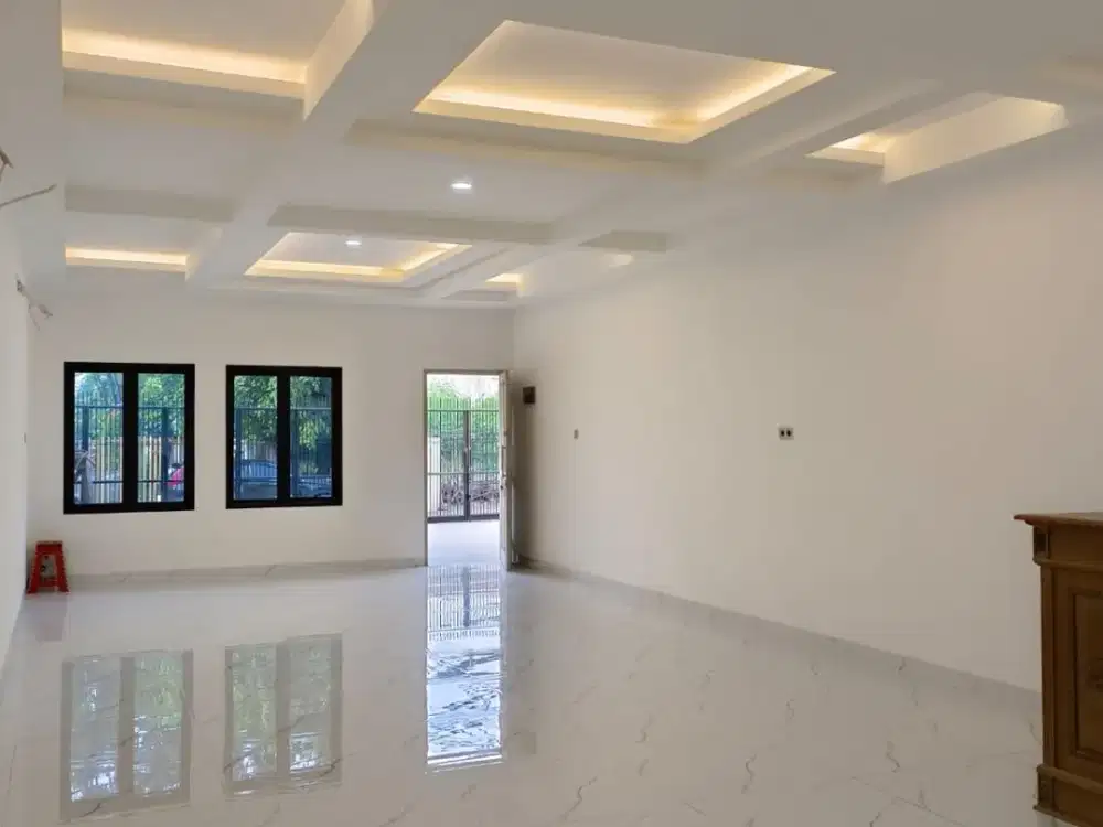 Harga Spesial Rumah Rapi 2,5 Lantai Cocok Usaha Kelapa Gading