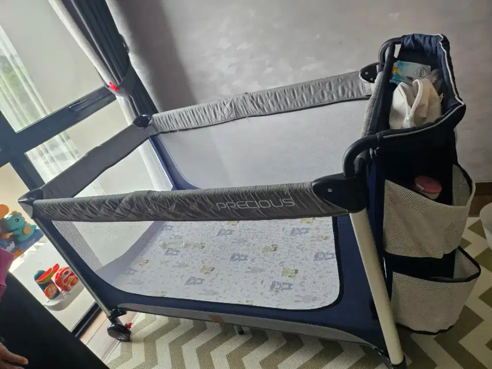 Baby box like new