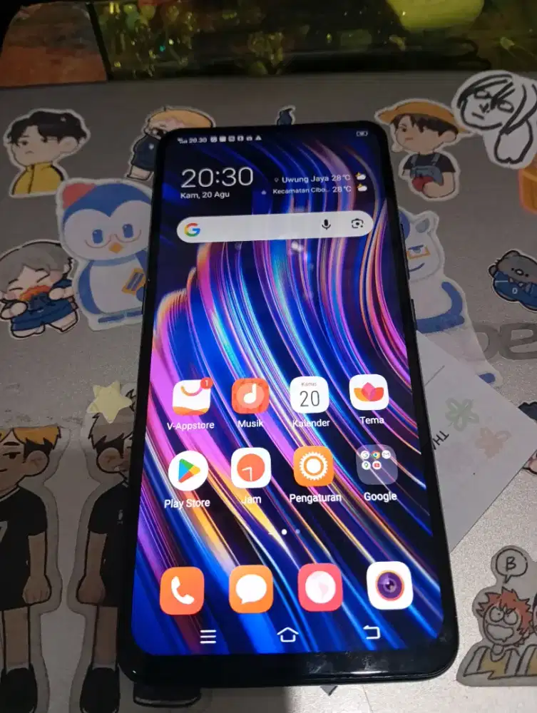 Oppo V15 Ram 6 Internal memory 128