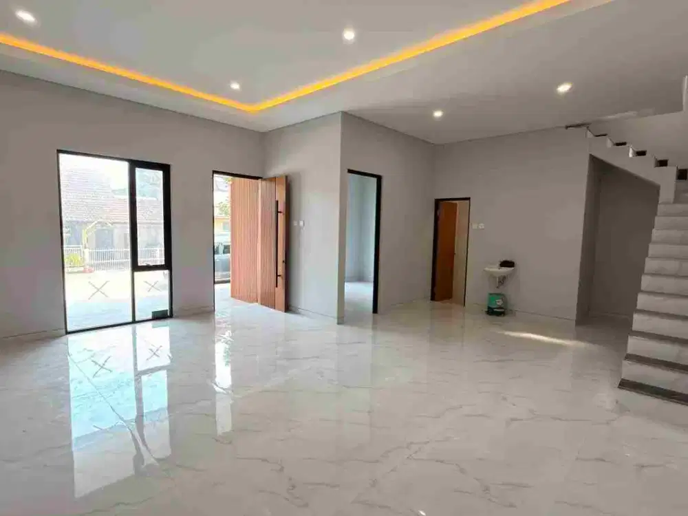 rumah baru minimalis 2 lantai lokasi one gate taman Kopo indah 1
