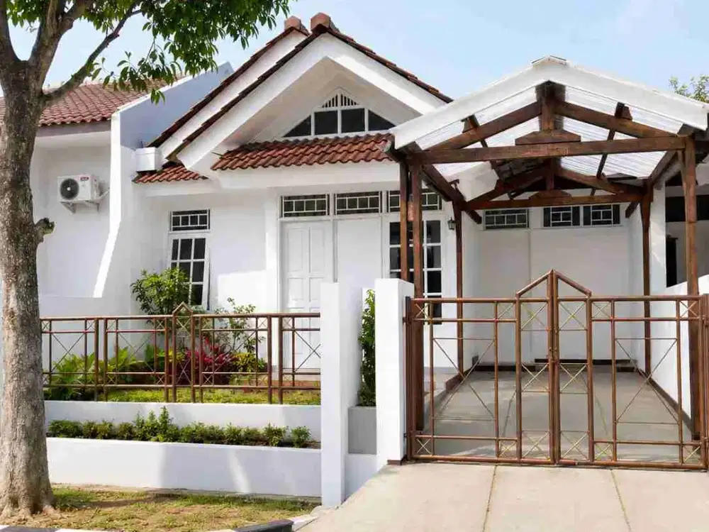 RUMAH Cantik model msh original dkt taman di Villa Pamulang Mas Bebas Banjir