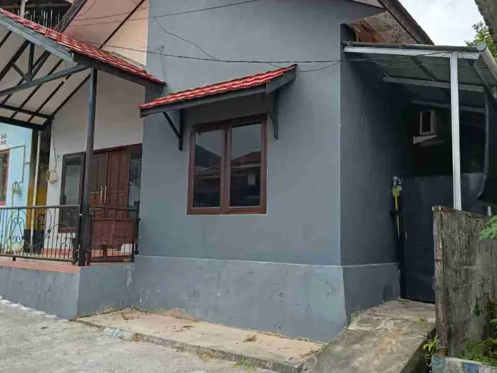 Dijual Rumah Kampung Timur