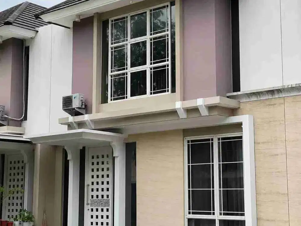 Disewakan Greenlake semi furnish citraland wiyung
