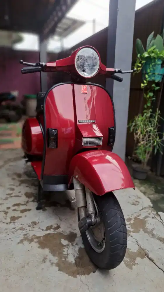 JUAL VESPA MURAH Exclusive 2 Tahun 1992 Merah.