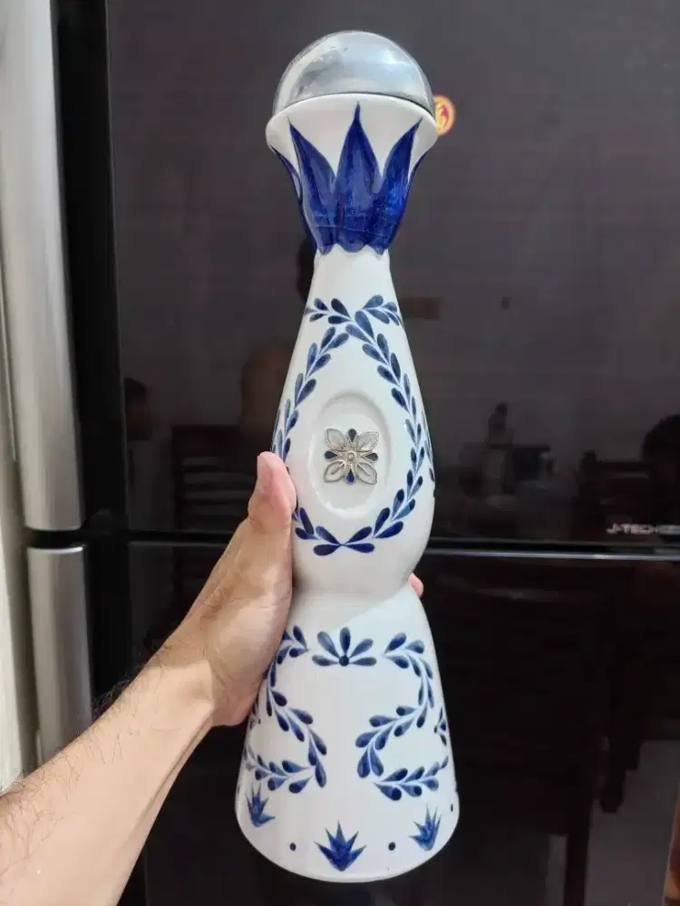 Botol Minum Bekas Azul