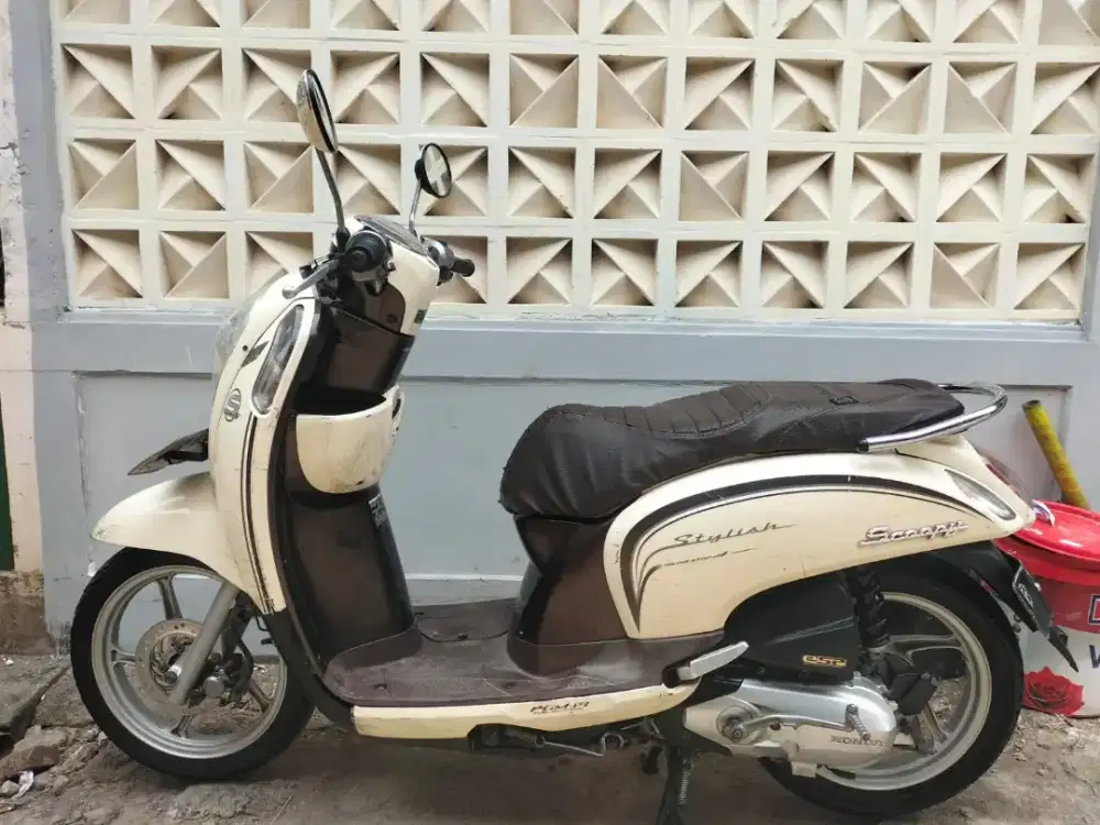Honda scoopy 2016